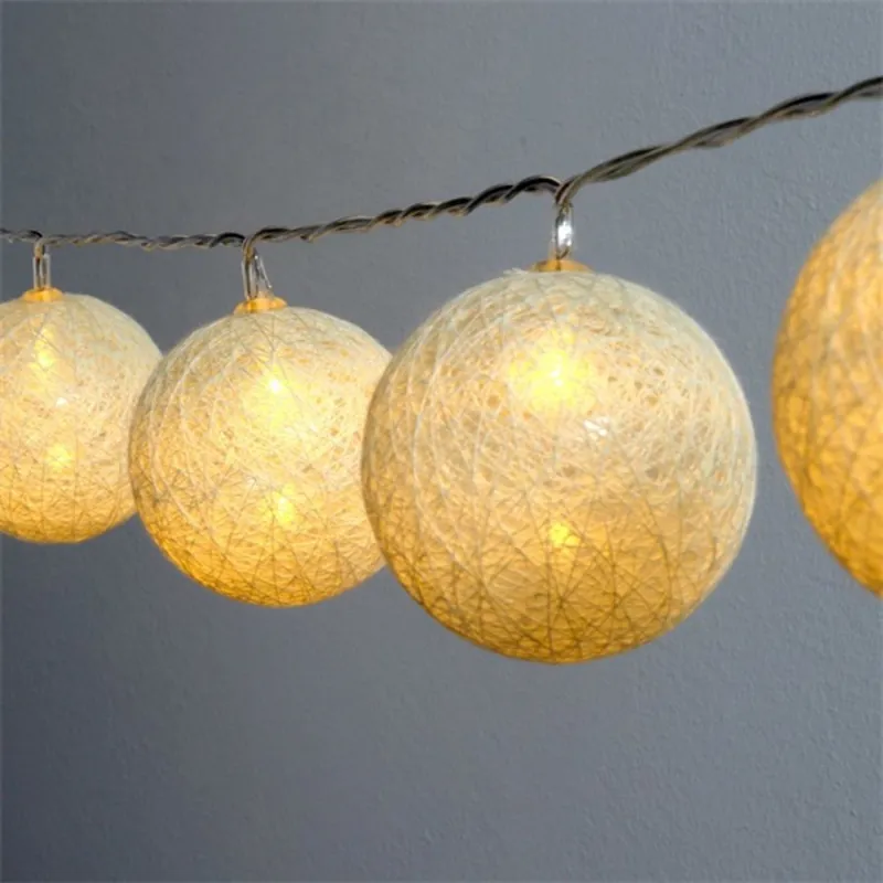 Iris Gömb alakú 6cm/színes fonott/3m/meleg fehér/20db LED-es/USB-s fényfüzér, fénydekoráció Iris Gömb alakú 6cm/színes fonott/3m/meleg fehér/20db LED-es/USB-s fényfüzér, fénydekoráció