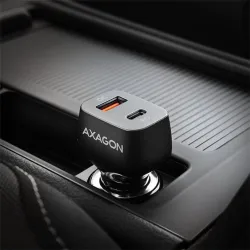 Axagon PWC-PQ38 38W univerzális autós töltő adapter fekete (PD/QC3.0)