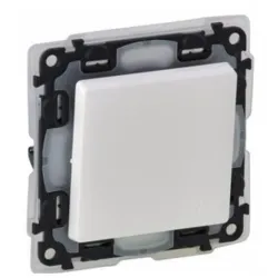 Legrand Valena Life egypólusú kapcsoló IP44 fehér (752151)