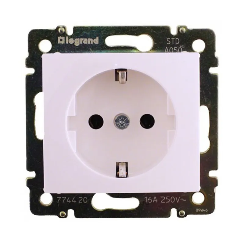 LEGRAND Valena 2P+F csatlakozóaljzat fehér LEGRAND Valena 2P+F csatlakozóaljzat fehér