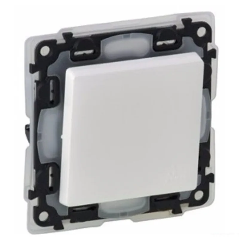 Legrand 752156 Valena Life IP44 fehér váltókapcsoló Legrand 752156 Valena Life IP44 fehér váltókapcsoló
