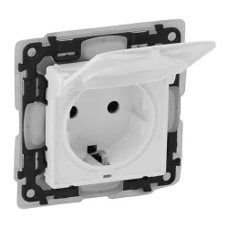 LEGRAND Valena Life 2P+F csatlakozóaljzat biztonsági zsaluval, csapófedéllel, IP44 fehér
