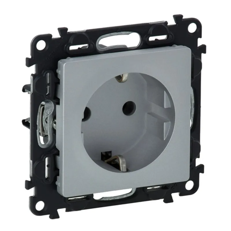 Legrand 753321 Valena Life aluminium 2P+F csatlakozóaljzat Legrand 753321 Valena Life aluminium 2P+F csatlakozóaljzat