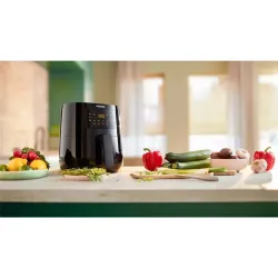 Philips Essential Airfryer Black