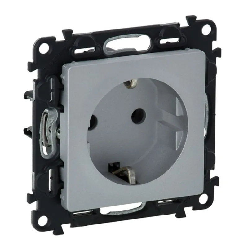 Legrand 753325 Valena Life gyermekvédelem nélkül/ csavaros vezetékbekötéssel alumínium 2P+F csatlakozóaljzat Legrand 753325 Valena Life gyermekvédelem nélkül/ csavaros vezetékbekötéssel alumínium 2P+F csatlakozóaljzat