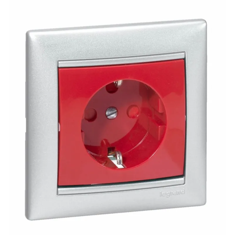 Legrand 774327 Valena reteszelt piros betéttárcsával 2P+F csatlakozóaljzat Legrand 774327 Valena reteszelt piros betéttárcsával 2P+F csatlakozóaljzat