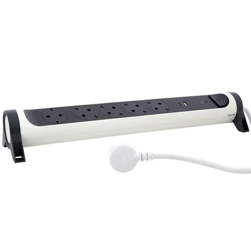 Legrand 694510 1,5m vezetékkel túlfeszültség-védelemmel fehér-fekete 5x2P+F, USB-A + USB-C elosztósor Legrand 694510 1,5m vezetékkel túlfeszültség-védelemmel fehér-fekete 5x2P+F, USB-A + USB-C elosztósor