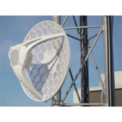 MikroTik LHG LTE18 kit, 17dBi, gigabites RJ45 csatlakozó