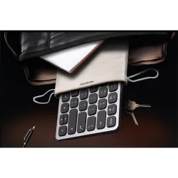 AXAGON HMC-KB-HU Magyar billentyűzet és 9 az 1-ben hub