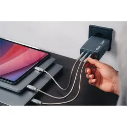 Verbatim 240W 4-Port (1xUSB-C PD 140W/1xUSB-C PD 100W/1xUSB-C PD 65W/1xUSB-A QC 3.0) GaN EU/UK hálózati töltő (32205)