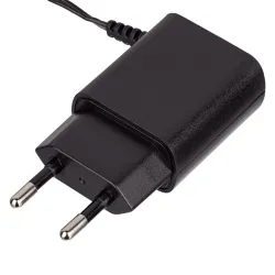 AKYGA Universal Power Adapter AK-PD-02 5.9V 600mA 3.5W Braun plug
