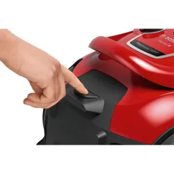 Bosch Serie6 ProAnimal porzsák nélküli porszívó piros