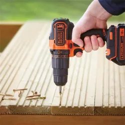 Black & Decker  BDCHD18BAFC-QW akkus ütvefúró készlet