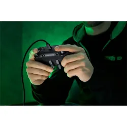 RAZER Wolverine V2 Chroma - Black