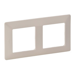 LEGRAND Valena 1xRJ45 LCS2 Cat6 UTP aljzat, körömmel, fehér