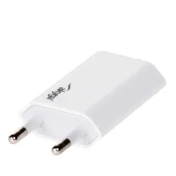 Akyga AK-CH-03WH univerzális hálózati töltő adapter