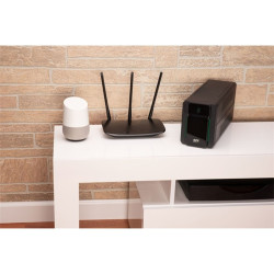APC Easy UPS 700VA 230V AVR (BVX700LI-GR)