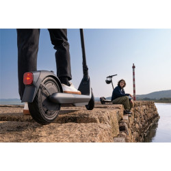 Segway Ninebot KickScooter E2 Pro E elektromos roller fekete (AA.05.14.05.0005)