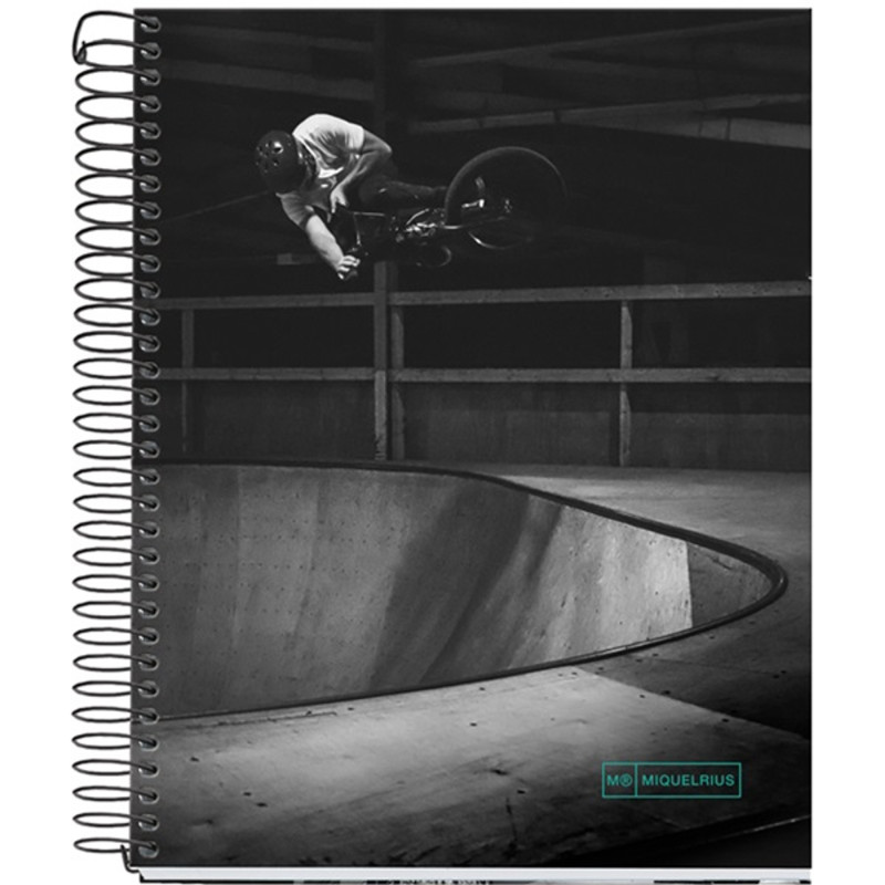 Miquelrius Skate Park A5 4x35 lap vonalas spirálfüzet Miquelrius Skate Park A5 4x35 lap vonalas spirálfüzet