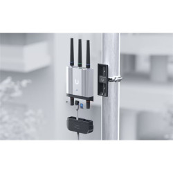 Ubiquiti UniFi UMR-Industrial 2xGbE LAN 1xnanoSIM IoT 4G/LTE CAT4  beltéri/kültéri Vezeték nélküli ipari router