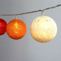 Iris Gömb alakú 6cm/színes fonott/3m/piros-narancs-meleg fehér/20db LED-es/USB-s fényfüzér, fénydekoráció
